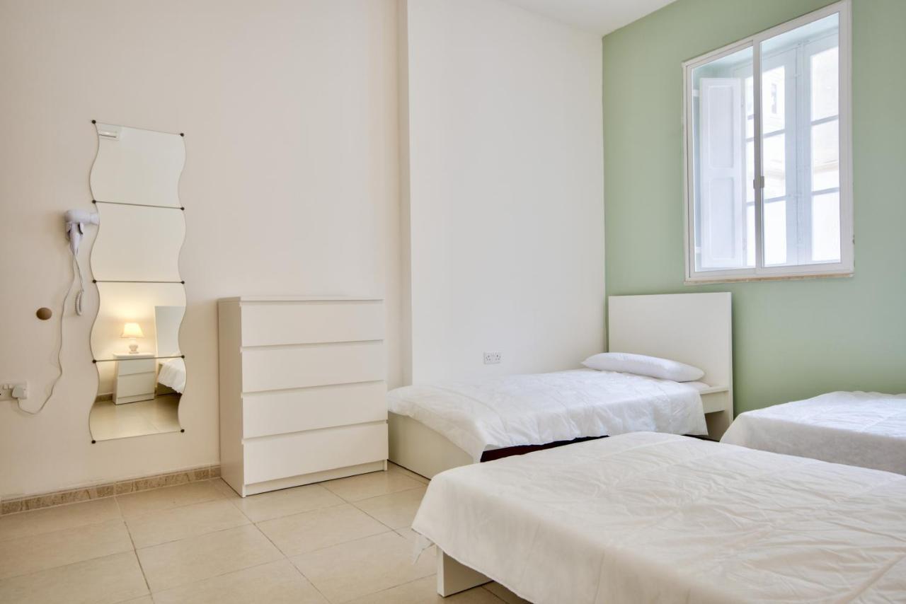 Azure Haven - Gzira Apartments And Penthouse By Shortletsmalta Екстер'єр фото