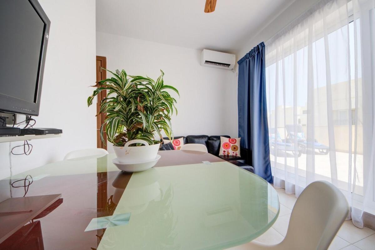 Azure Haven - Gzira Apartments And Penthouse By Shortletsmalta Номер фото